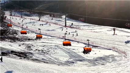 China News: Resort, travel upgrades trigger landslide of visitors to China's ski destinations