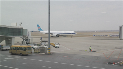 China News: International visitors entering China visa-free up 49.5 pct in 2025